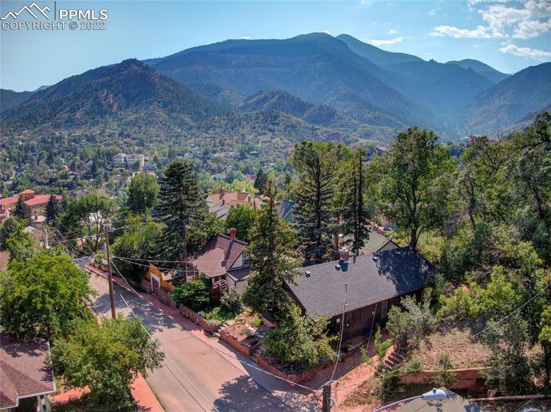 115 Cave Ave, Manitou Springs, CO 80829