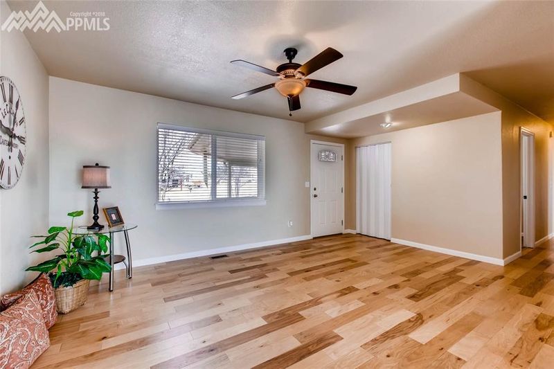 115 E Diamond Rd, Fountain, CO 80817