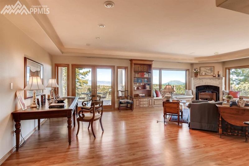 1150 Buttermilk Rd, Larkspur, CO 80118