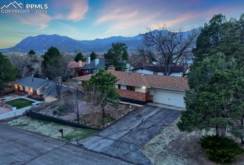 1152 Terrace Rd, Colorado Springs, CO 80904