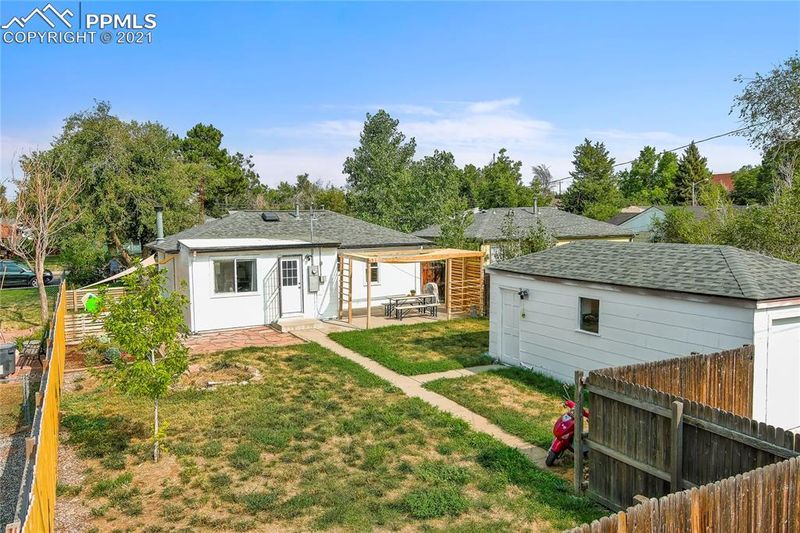 1157 Moline St, Aurora, CO 80010