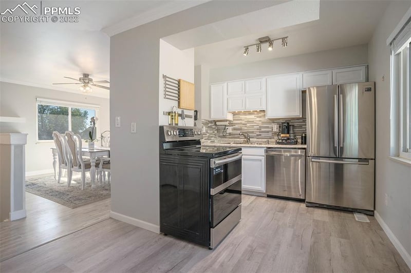 1158 Chiricahua Dr, Colorado Springs, CO 80915
