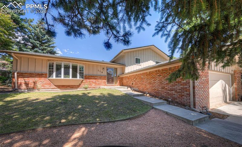 116 Del Oro Cir, Colorado Springs, CO 80919