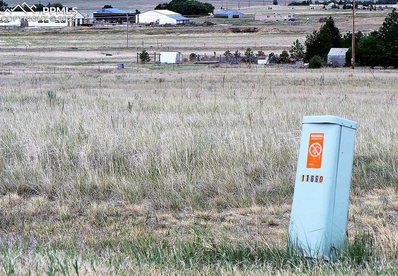 11660 E Range View Dr, Calhan, CO 80808