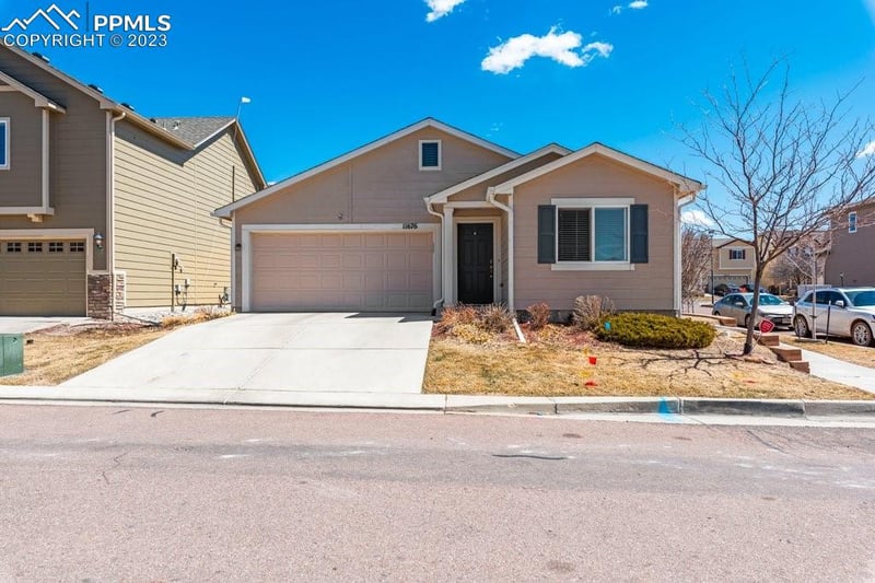 11676 Black Maple Ln, Colorado Springs, CO 80921