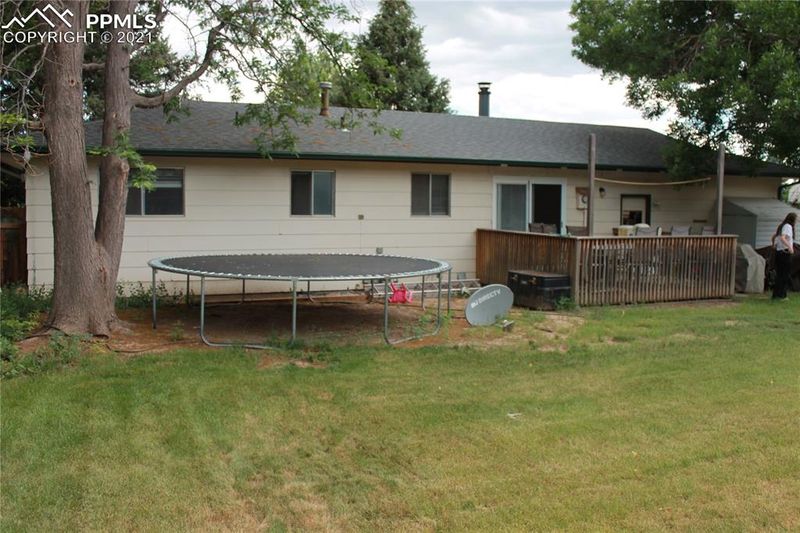 1168 Hole Cir, Colorado Springs, CO 80915