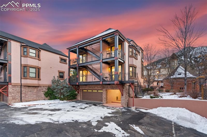 117 Canon Ave, Manitou Springs, CO 80829