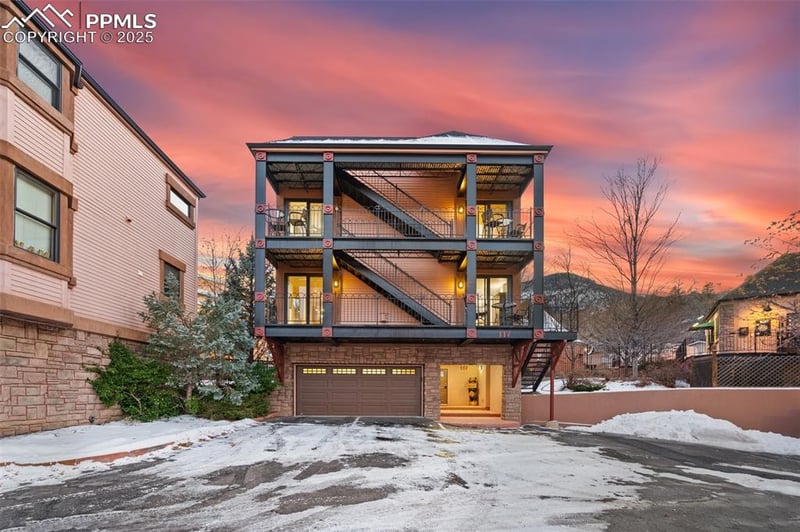 117 Canon Ave, Manitou Springs, CO 80829