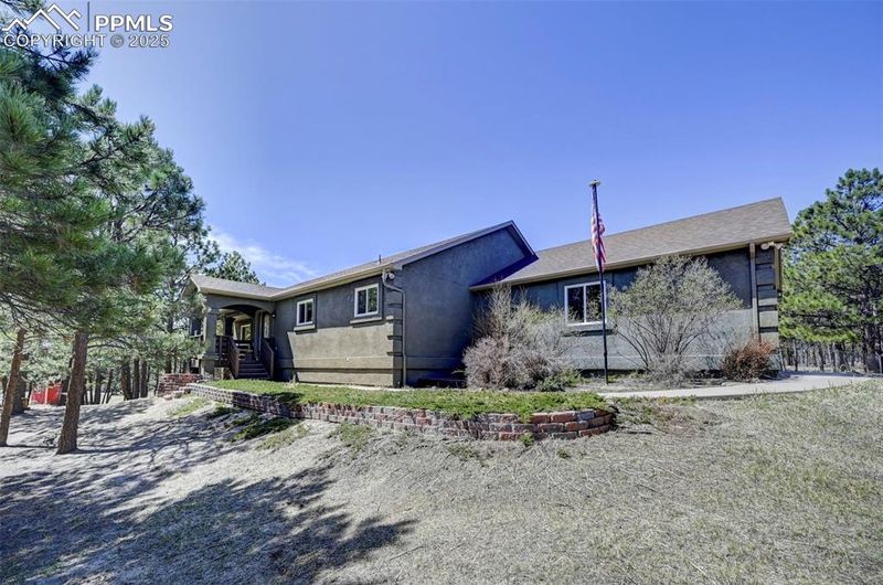 11720 Greentree Rd, Colorado Springs, CO 80908