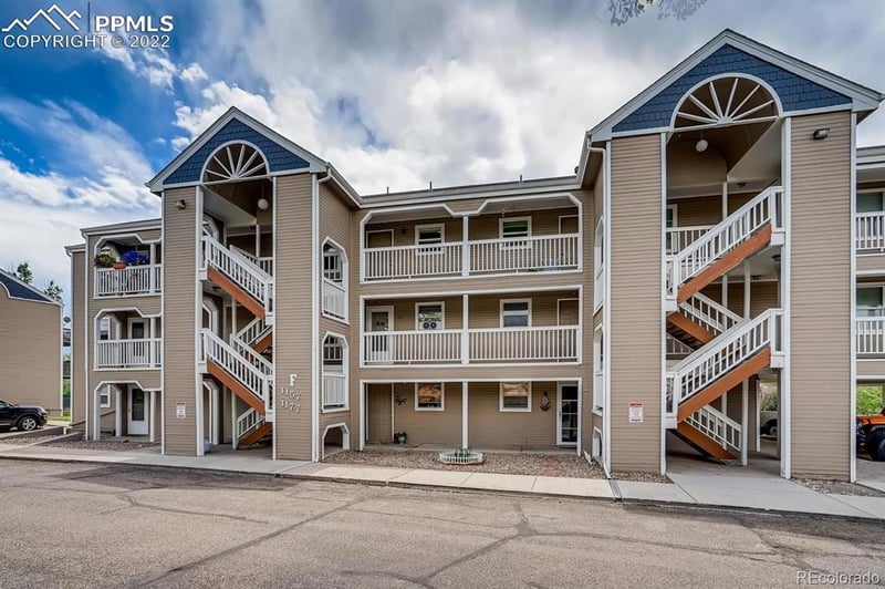 1175 S Gilbert St, Castle Rock, CO 80104