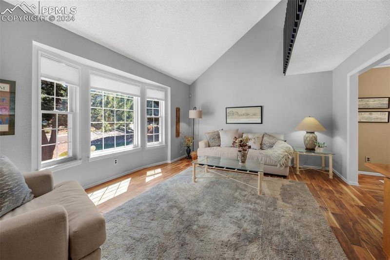 1175 War Eagle Dr, Colorado Springs, CO 80919
