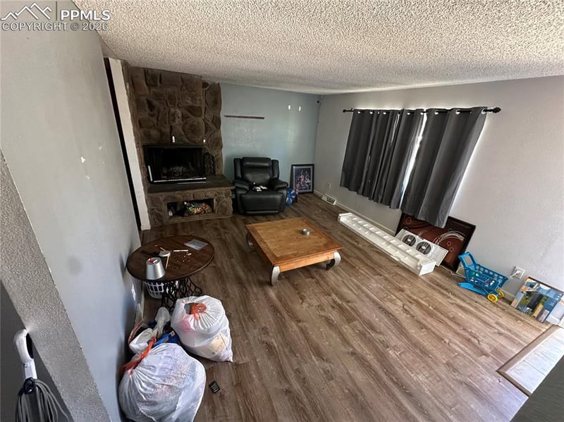 1185 Jet Wing Cir, Colorado Springs, CO 80915