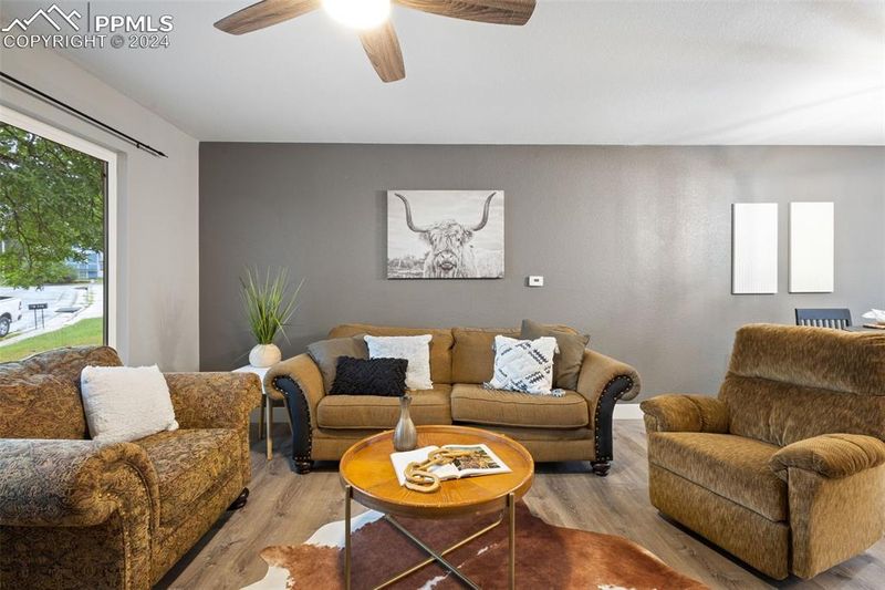 119 Prior Ln, Colorado Springs, CO 80916