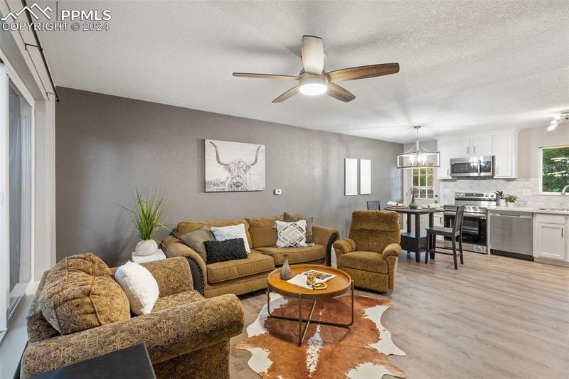 119 Prior Ln, Colorado Springs, CO 80916