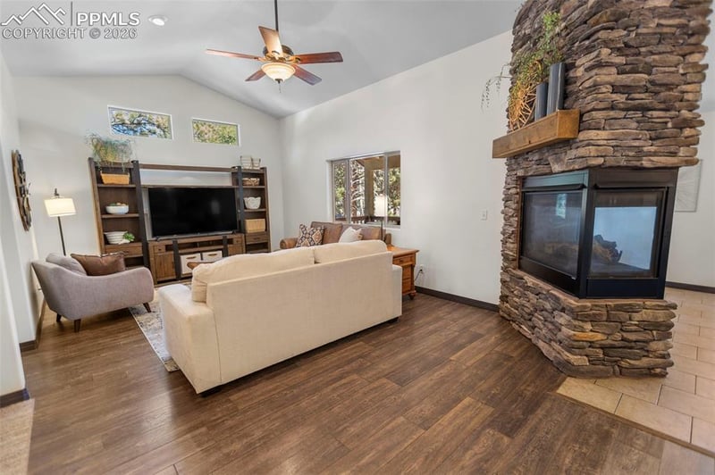 1195 Ptarmigan Dr, Woodland Park, CO 80863