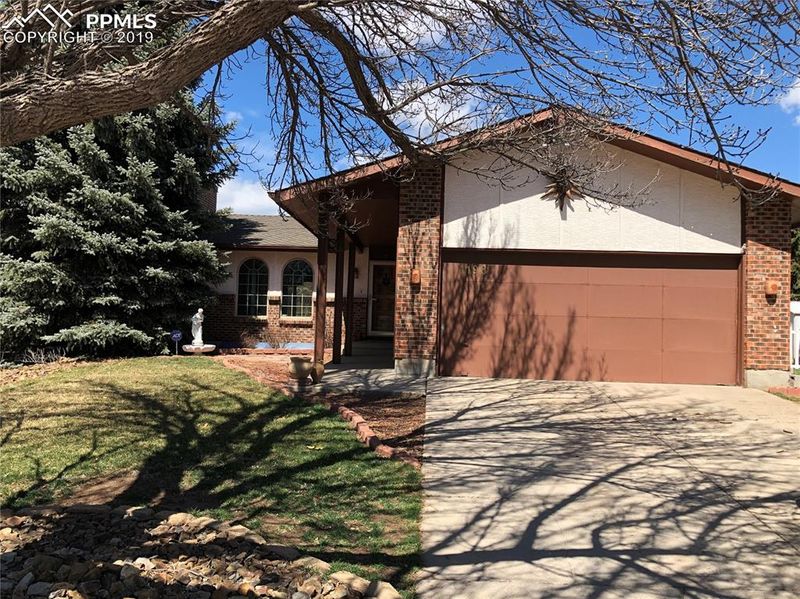 1198 Cenotaph Cir, Colorado Springs, CO 80904