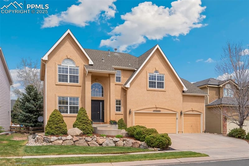 11985 Hanging Valley Way, Colorado Springs, CO 80921