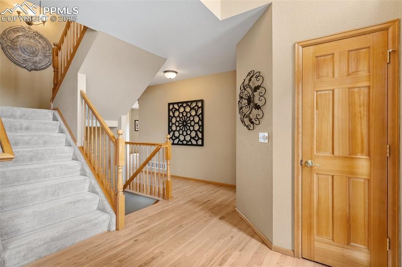 11985 Hanging Valley Way, Colorado Springs, CO 80921