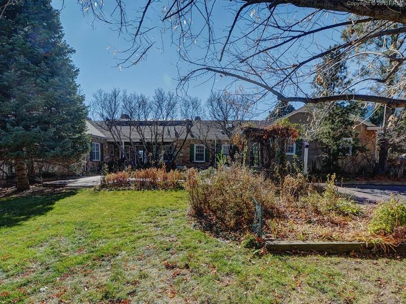 12 El Encanto Dr, Colorado Springs, CO 80906
