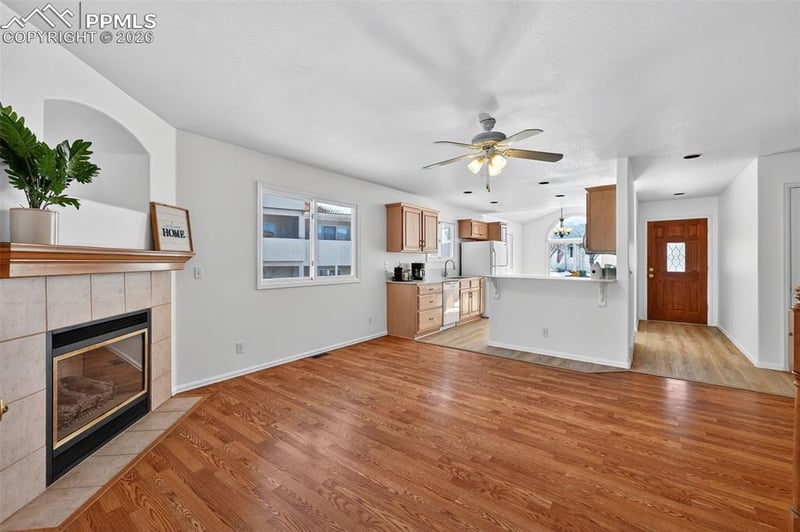 12 Luxury Ln, Colorado Springs, CO 80921