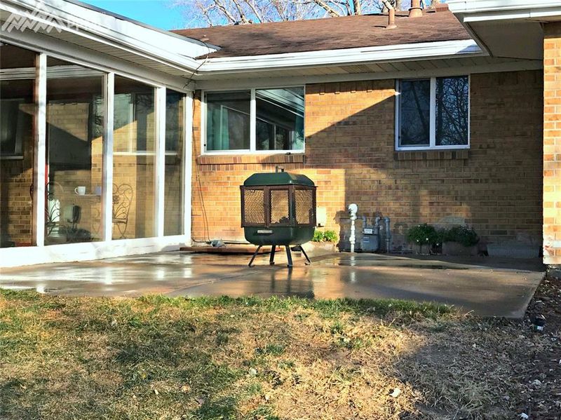 12 N Roosevelt St, Colorado Springs, CO 80909