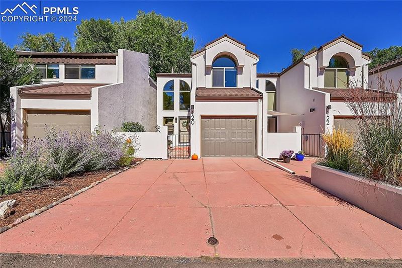 120 Creekside Ln, Colorado Springs, CO 80906