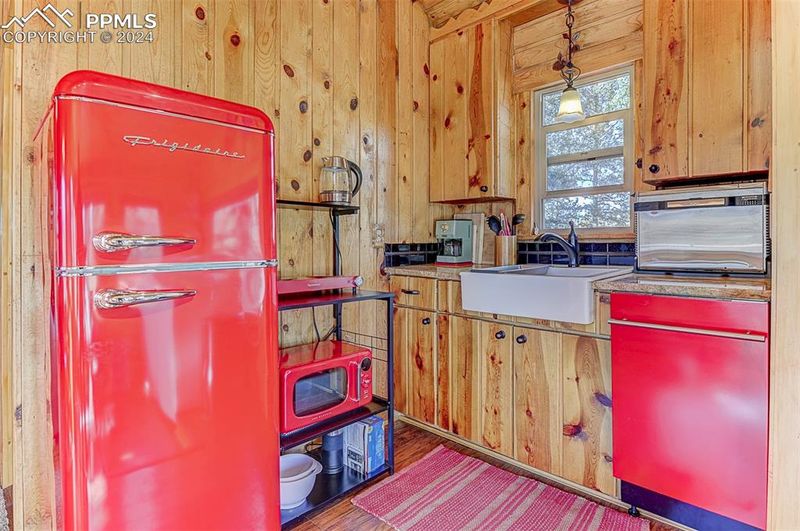 120 W Dewell Rd, Woodland Park, CO 80863