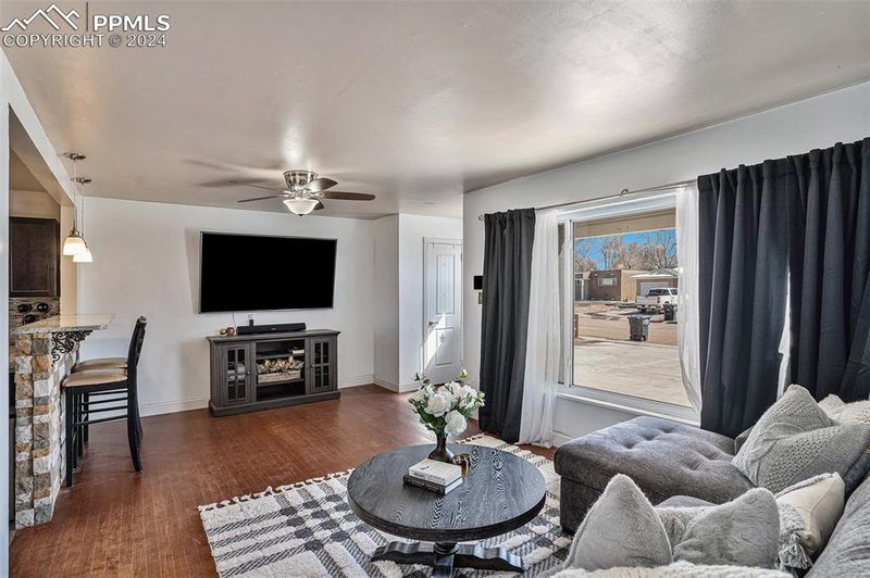 120 Larch Dr, Colorado Springs, CO 80911