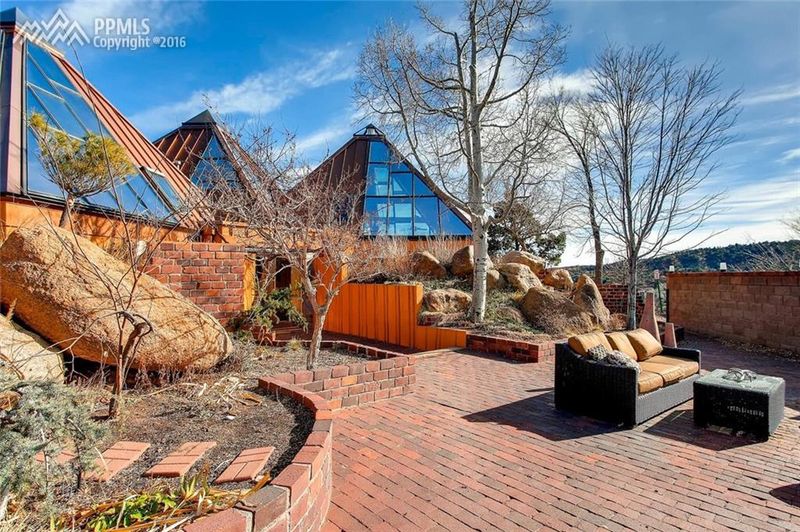120 Panorama Pl, Manitou Springs, CO 80829