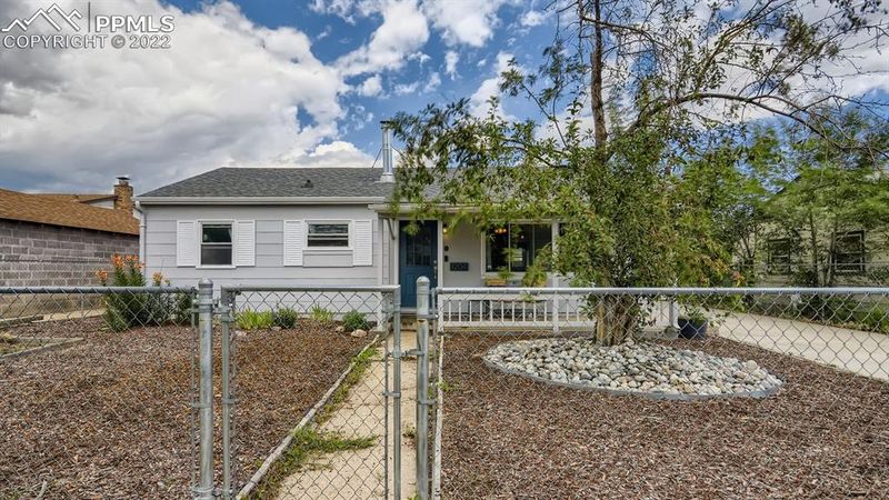 1204 Aspen Ave, Colorado Springs, CO 80905