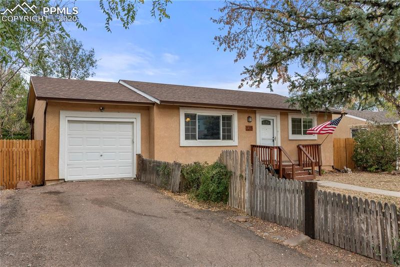 1205 Hartford St, Colorado Springs, CO 80906