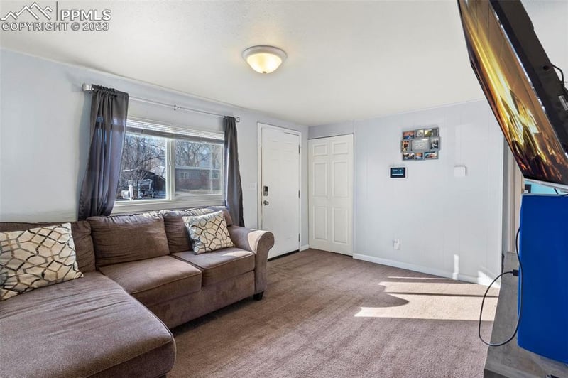 1205 Idylwood Dr, Colorado Springs, CO 80906