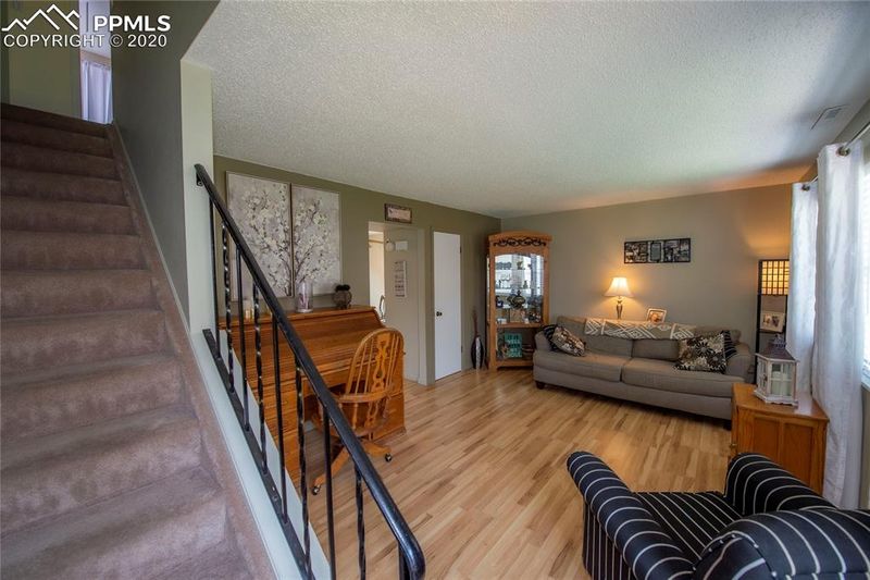 1205 Willow Bend Cir #8, Colorado Springs, CO 80918