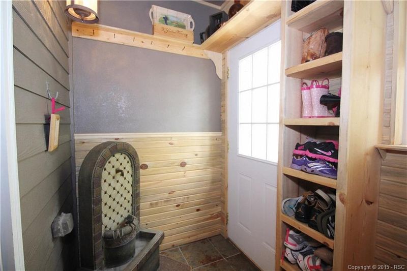 12071 Comeapart Rd, Peyton, CO 80831