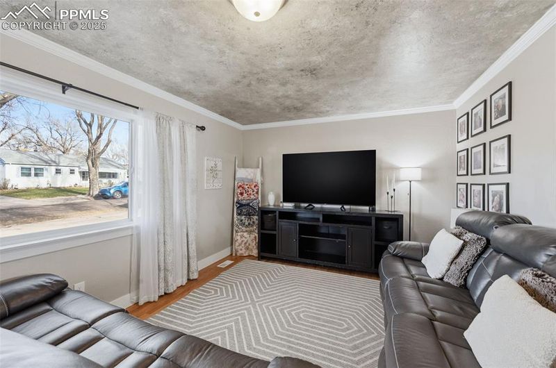 1208 Alexander Cir, Pueblo, CO 81001