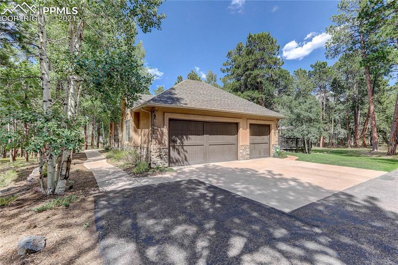 1208 Carnahan Ct, Monument, CO 80132