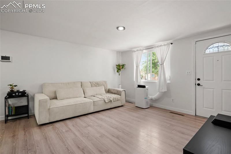 1208 Hartford St, Colorado Springs, CO 80906