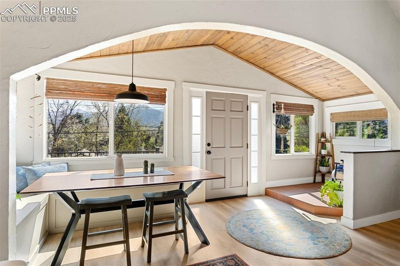 1209 W Bijou St, Colorado Springs, CO 80904