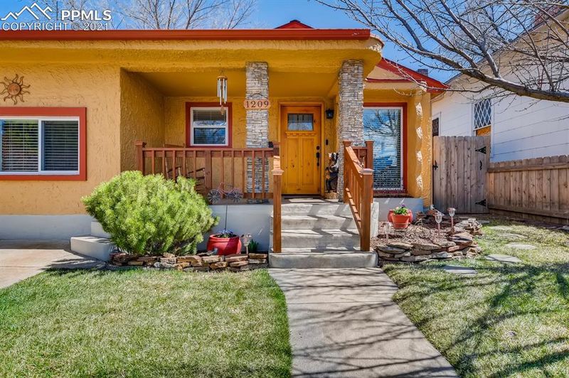 1209 N Institute St, Colorado Springs, CO 80903