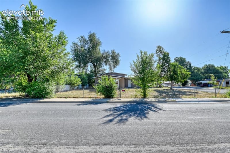 1209 Maxwell St, Colorado Springs, CO 80906