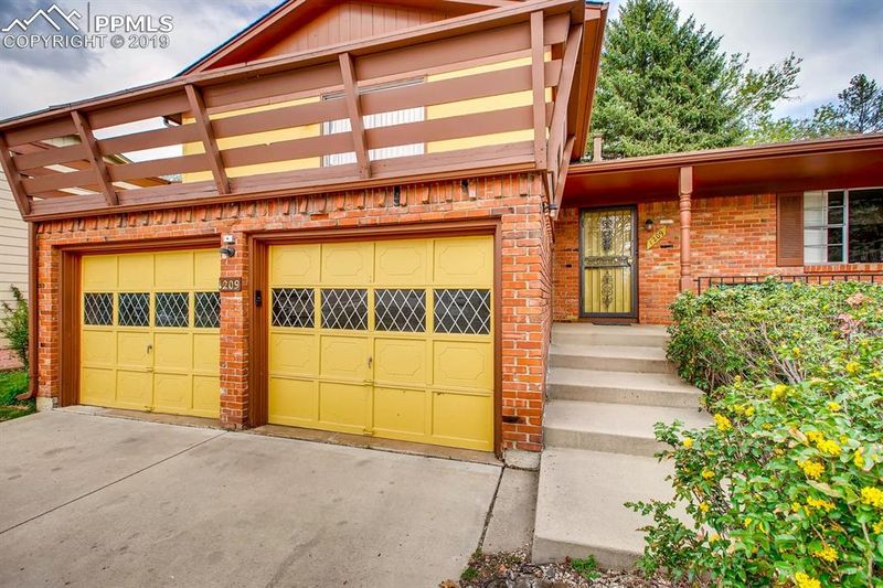 1209 Tesla Dr, Colorado Springs, CO 80909