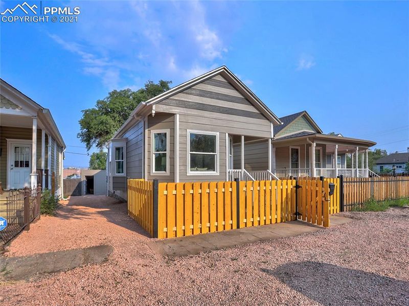 121 S 7th St, Colorado Springs, CO 80905