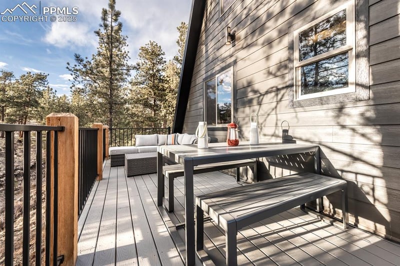 121 Cheyenne Way, Florissant, CO 80816