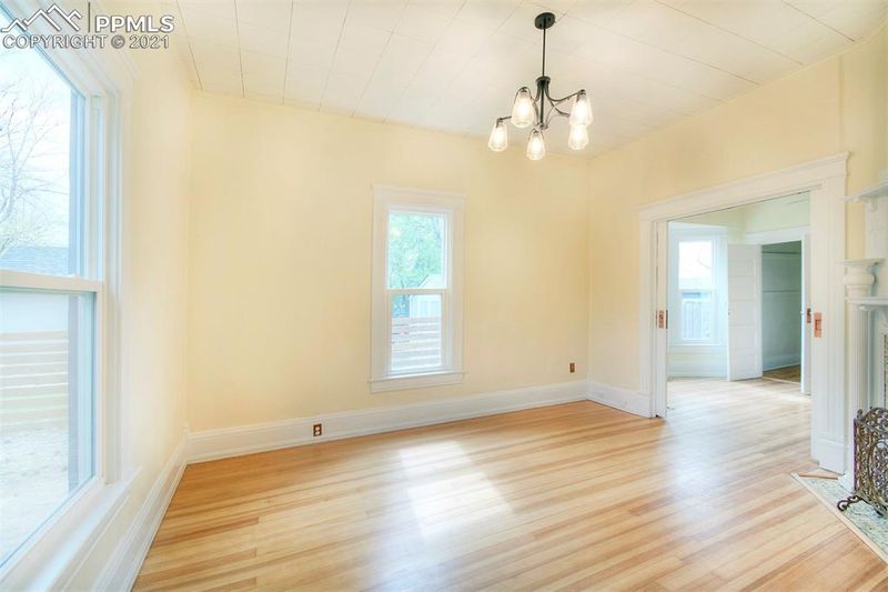 121 E Jefferson St, Colorado Springs, CO 80907
