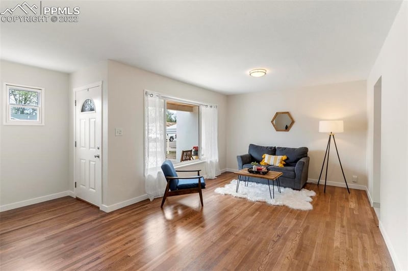 121 Steven Dr, Colorado Springs, CO 80911