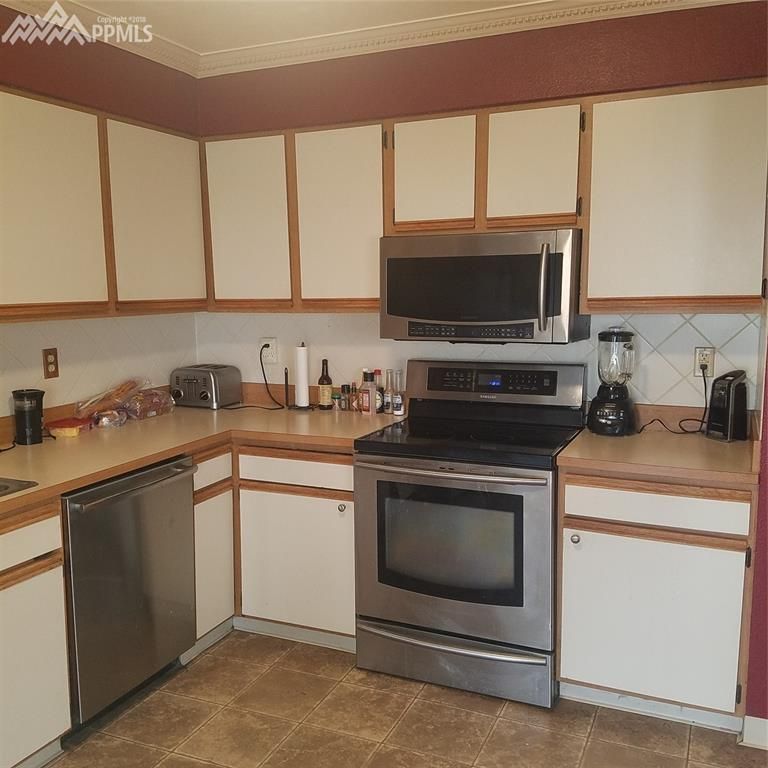 1210 Martin Dr, Colorado Springs, CO 80915