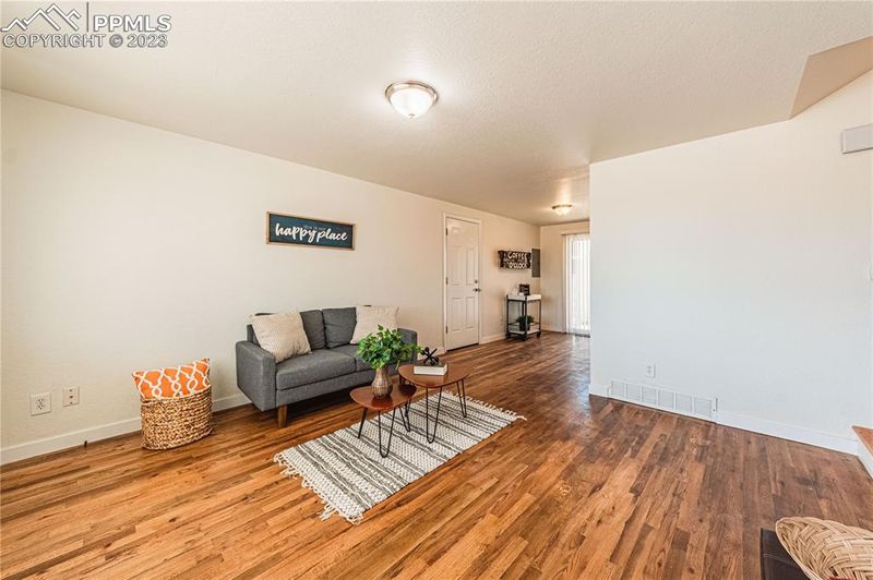 1210 Maxwell St, Colorado Springs, CO 80906