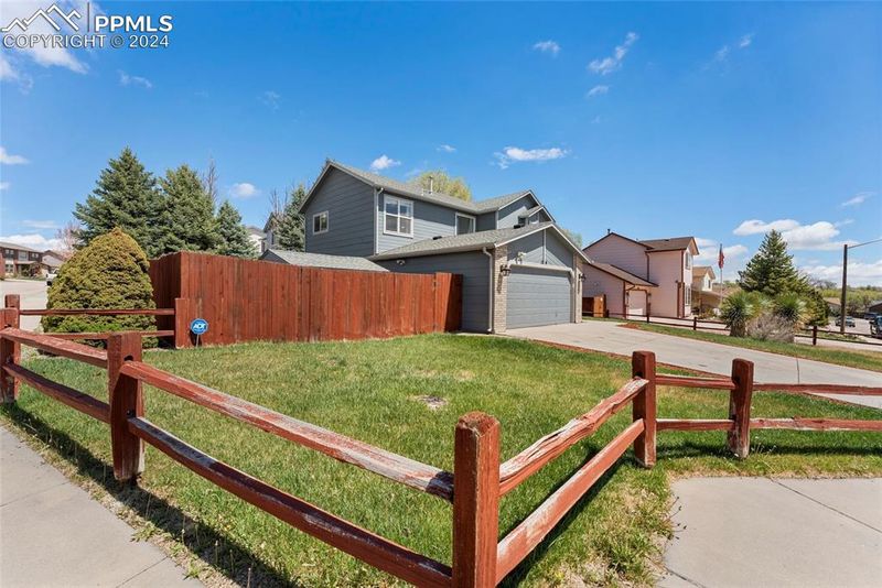 1210 Modell Dr, Colorado Springs, CO 80911