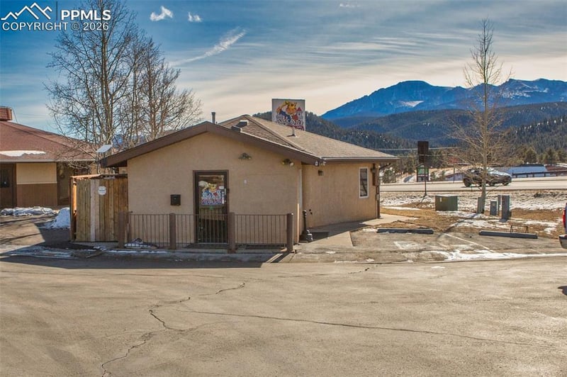 1212 12 Highway 24 , Woodland Park, CO 80863