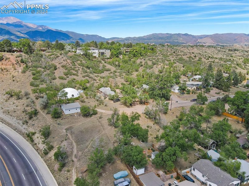 1213 N Chestnut St, Colorado Springs, CO 80905